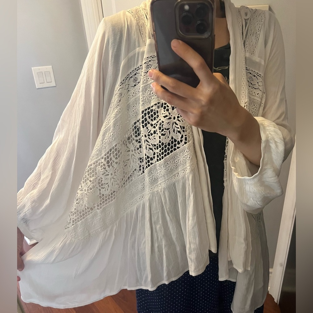 Anthropologie Elevenses Kenepa Crochet Lace Kimono - Picture 6 of 13